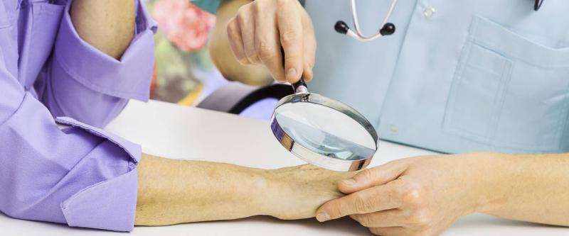 Дерматолог